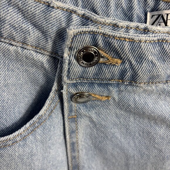 Zara Womens Light Wash Denim High-Waisted Frayed Hem Shorts L - Picture 6 of 10